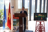 Photo exhibition on Vietnam draws international attention at U.N.
